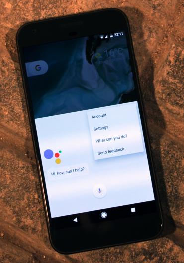 Smartphone met Google Assistant