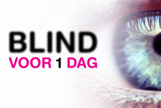 Promotieposter van de actie Blind voor 1 dag: links de tekst 'Blind voor 1 dag', rechts een oog.
